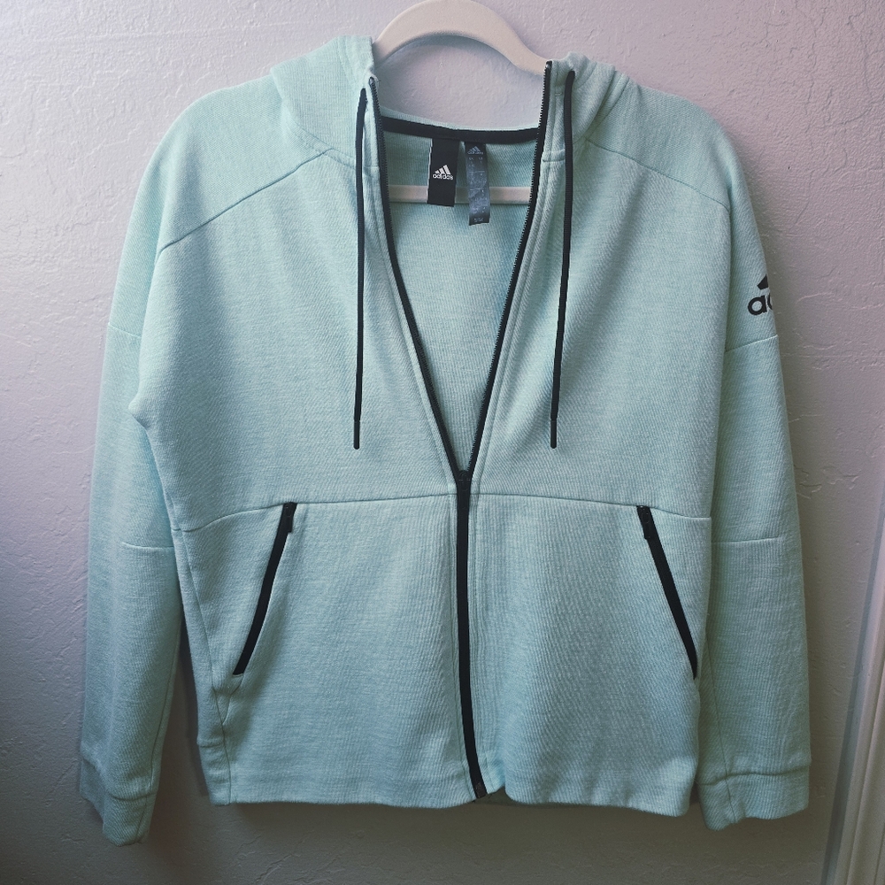 ADIDAS WOMEN'S ZIP FRONT Size Small
